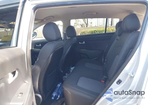 2016 Kia Sportage Lx z USA, uszkodzony, nr VIN KNDPB3AC0G7796463